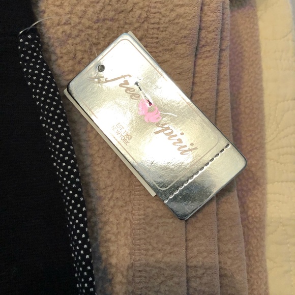 Free Spirit Women’s Small Leggings - Brand New - Picture 3 of 10